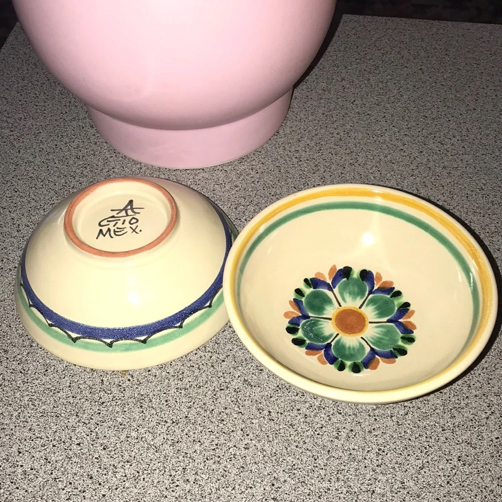 Authentic Mexican Pottery Mexican salsa bowls - Signed